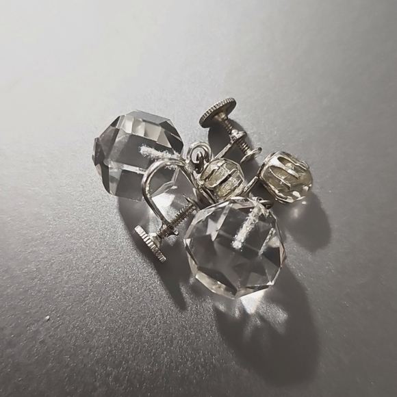 Coro White Crystal Bead Dangle Drop Earrings Silver Tone Vintage - Picture 6 of 6